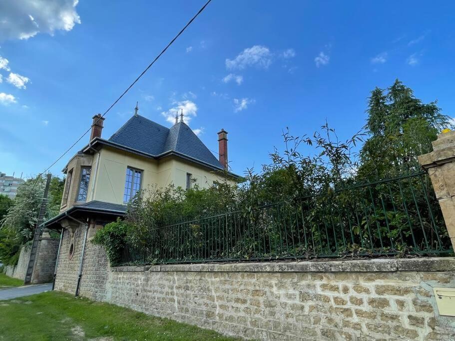 Maison Independante La Quietas Sur Les Hauteurs De Sedan Ngoại thất bức ảnh
